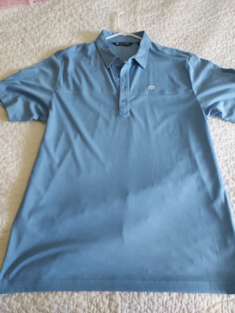 Travis Mathews size XL shirt golf men HAS the Everest Logo on sleeve Blue EUC